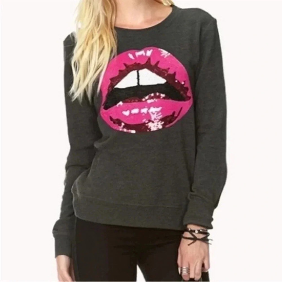 Pink Sequin Lip Sweater Forever 21 Barbiecore Size Small Like New!‎ - Picture 1 of 5